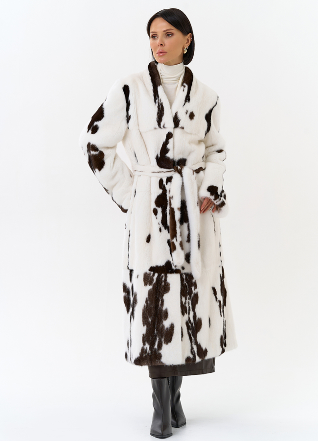 Шуба из меха норки в расцветке 