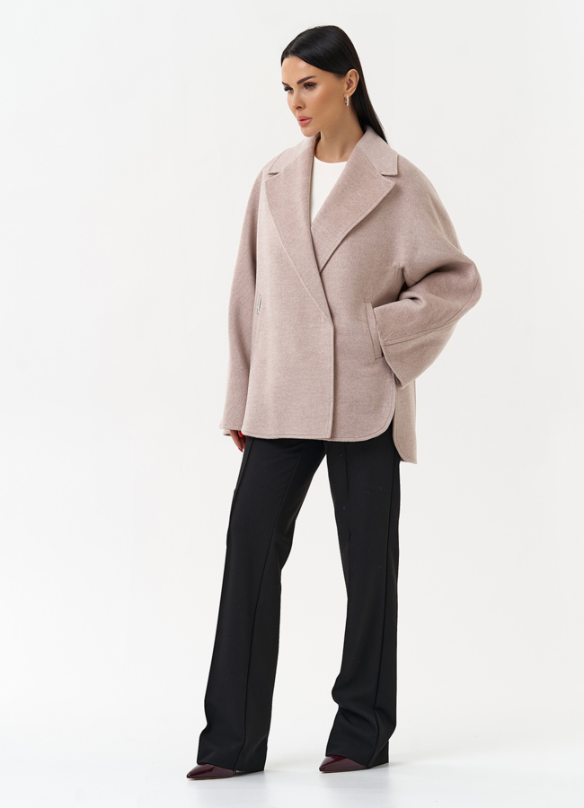 Укороченное пальто с английским воротником модель № 29891 универмаг малина