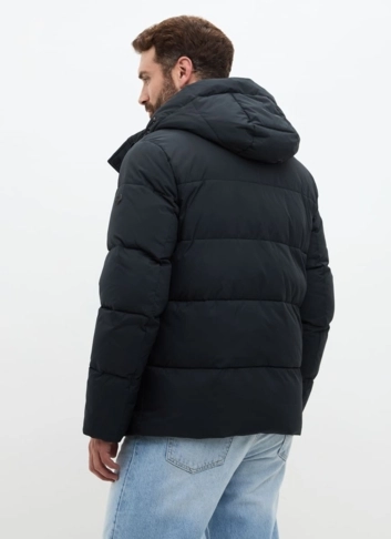 Мужской пуховик с капюшоном больших размеров