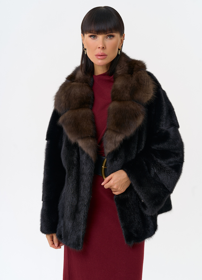 Шуба из меха норки с воротником из меха куницы модель № 31498 в рассрочку