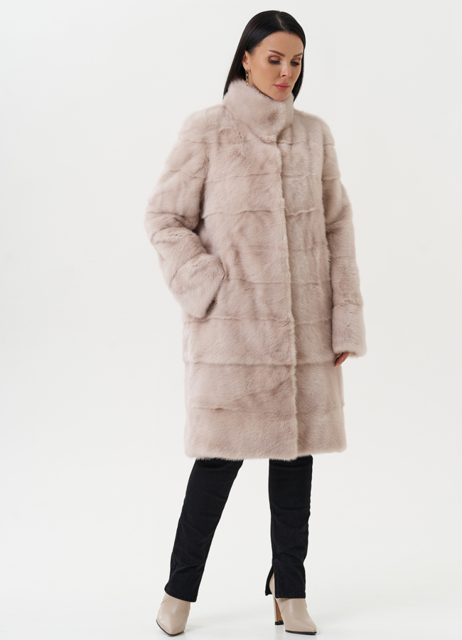 фото Светлая норковая шуба с воротником стойкой модель № 25399