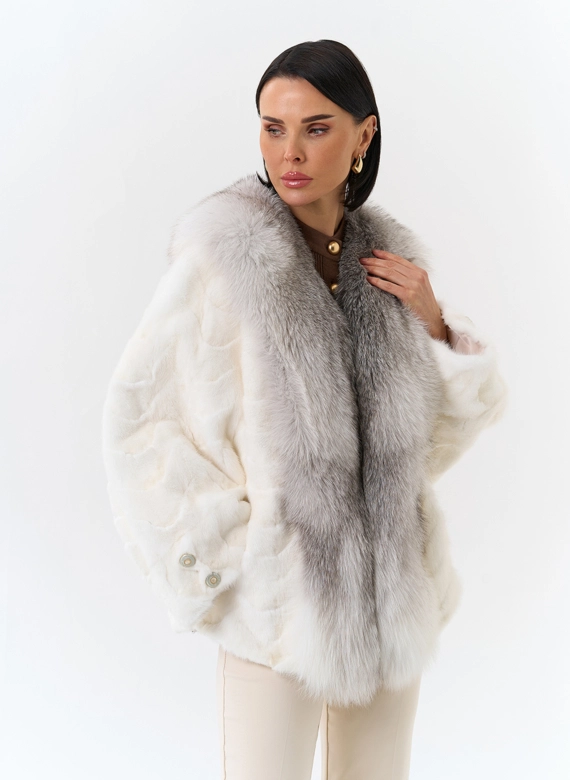 Шуба из норки с отделкой из меха лисы фото