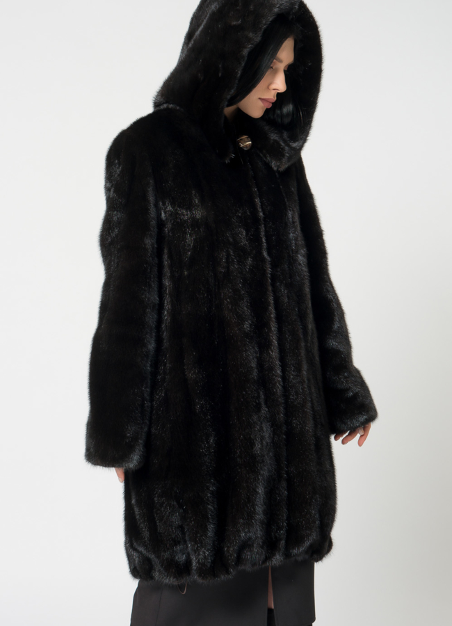 Норковая шуба с капюшоном модель № 25929 универмаг малина