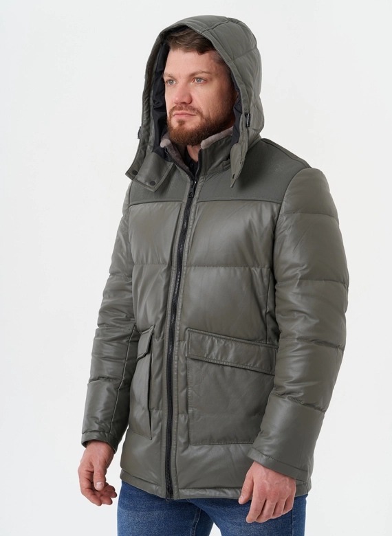 Кожаная куртка с капюшоном